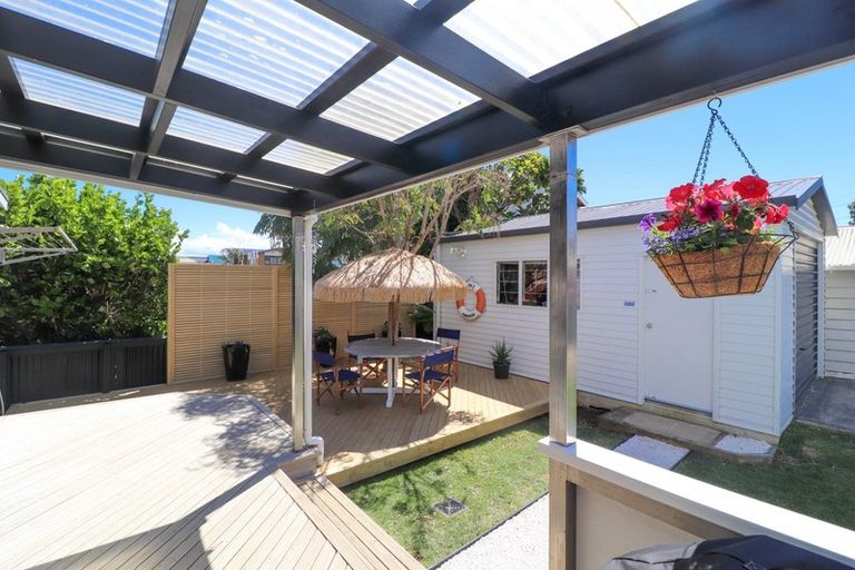 Photo of property in 6 Aputa Avenue, Te Puru, Thames, 3575