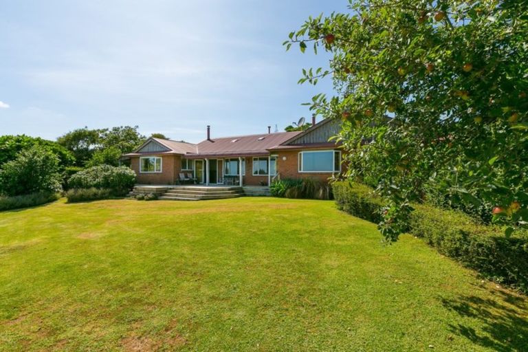 Photo of property in 636 Mangorei Road, Mangorei, New Plymouth, 4371