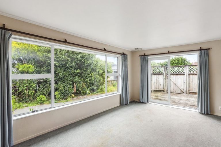 Photo of property in 28 Kapiti Road, Paraparaumu, 5032
