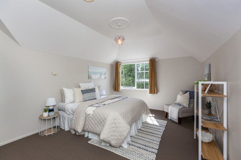 Photo of property in 34 Awanui Drive, Waikanae, 5036