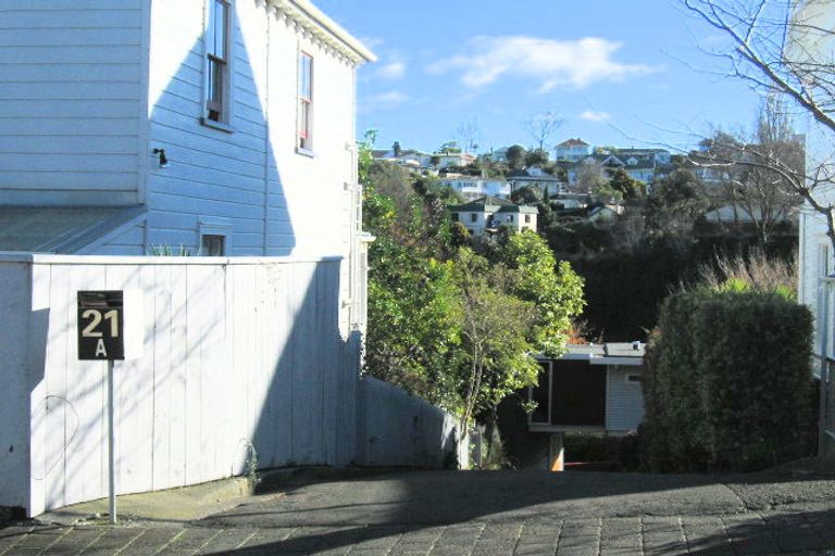 Photo of property in 21a Gladstone Road, Bluff Hill, Napier, 4110