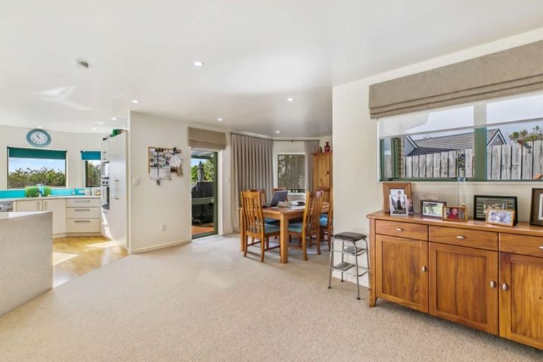 Photo of property in 22 Clansman Terrace, Gulf Harbour, Whangaparaoa, 0930