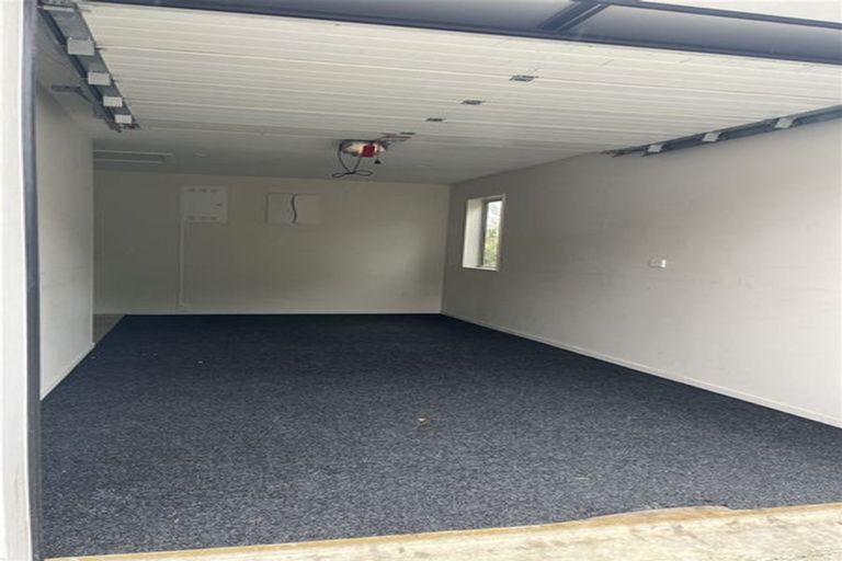 Photo of property in 8 Puhakehake Place, Flat Bush, Auckland, 2019