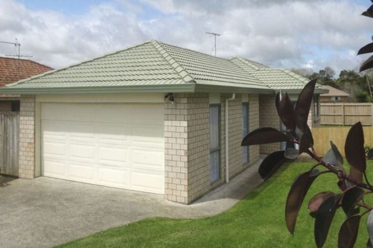 Photo of property in 44 Kayes Road, Pukekohe, 2120