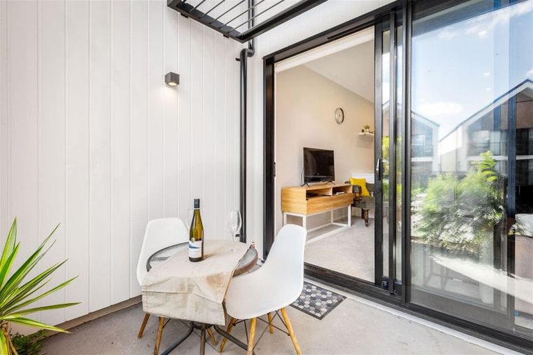 Photo of property in 54 Rangihina Road, Hobsonville, Auckland, 0616