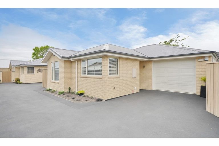 Photo of property in 2/158 Harewood Road, Papanui, Christchurch, 8053