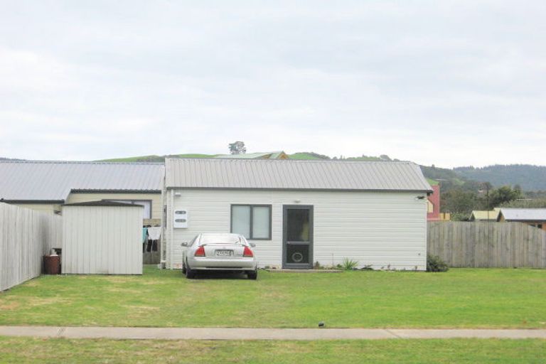 Photo of property in 11 Surf Street, Whitianga, 3510