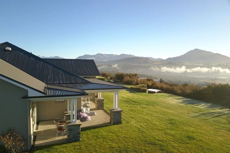 Photo of property in 31 Matheson Crescent, Albert Town, Wanaka, 9305