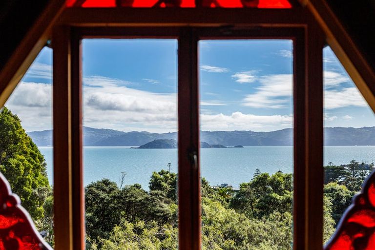 Photo of property in 3 Huia Road, Days Bay, Lower Hutt, 5013