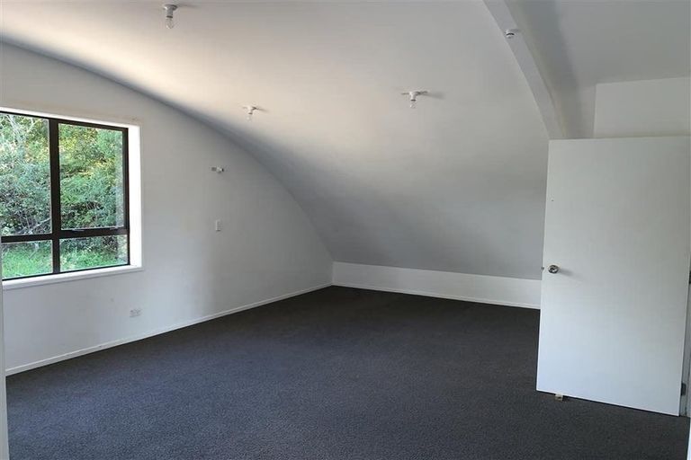 Photo of property in 23 James Paige Lane, Riverhead, Albany, 0793