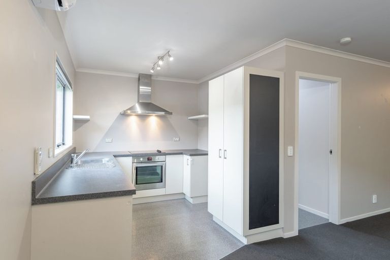 Photo of property in 6c Pokaka Street, Birchville, Upper Hutt, 5018