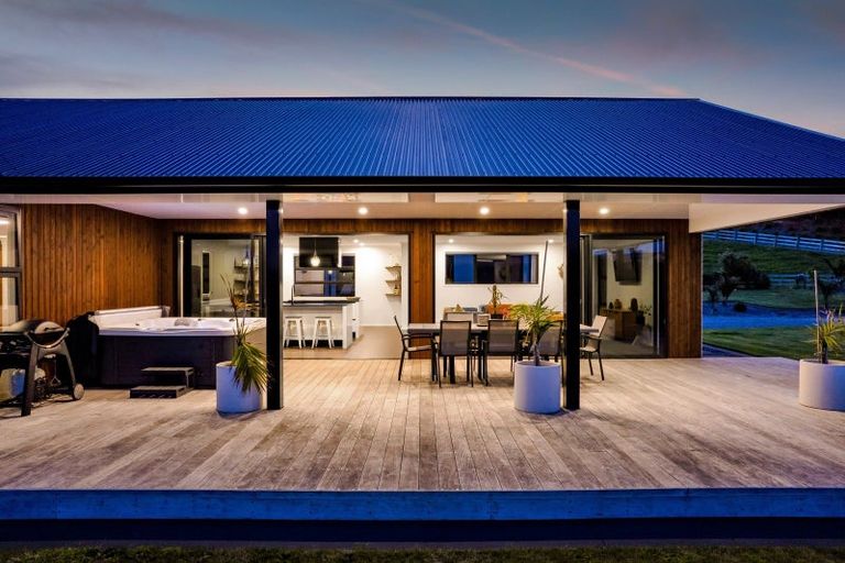 Photo of property in 489 Smart Road, Hillsborough, New Plymouth, 4372