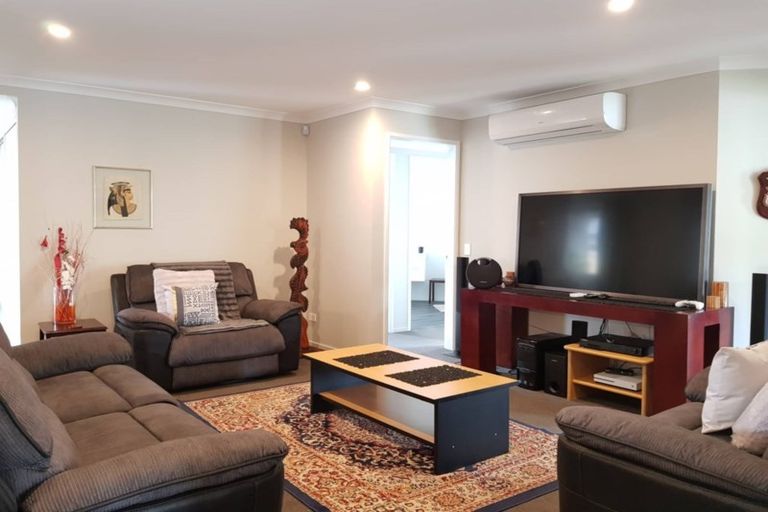 Photo of property in 4 Lakeside Terrace, Omokoroa, 3114