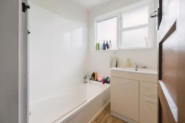 Photo of property in 50 Vogel Street, Roslyn, Palmerston North, 4414