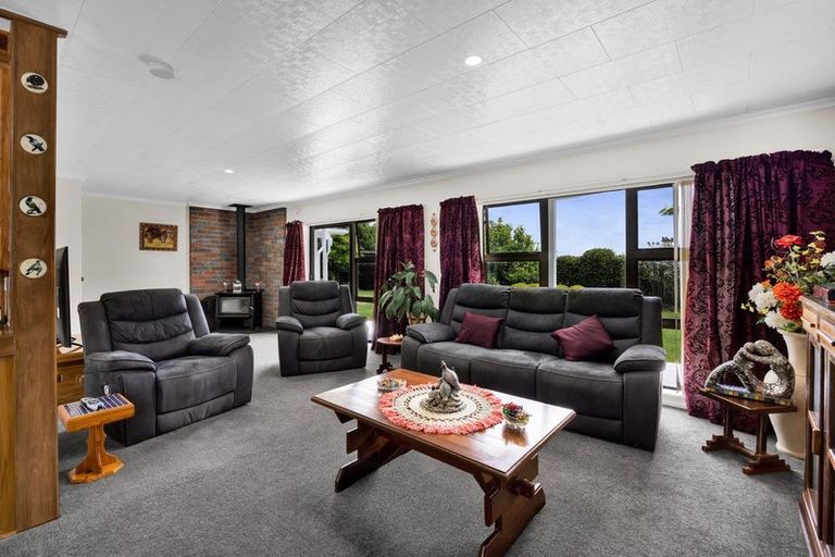 Photo of property in 244 Maata Road, Eltham, 4398