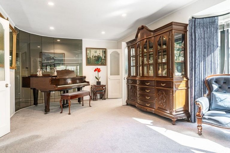 Photo of property in 10 Ander Place, Takapuna, Auckland, 0622