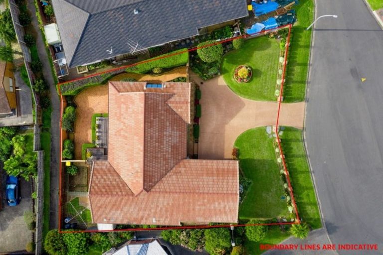 Photo of property in 9 Essington Place, Half Moon Bay, Auckland, 2012