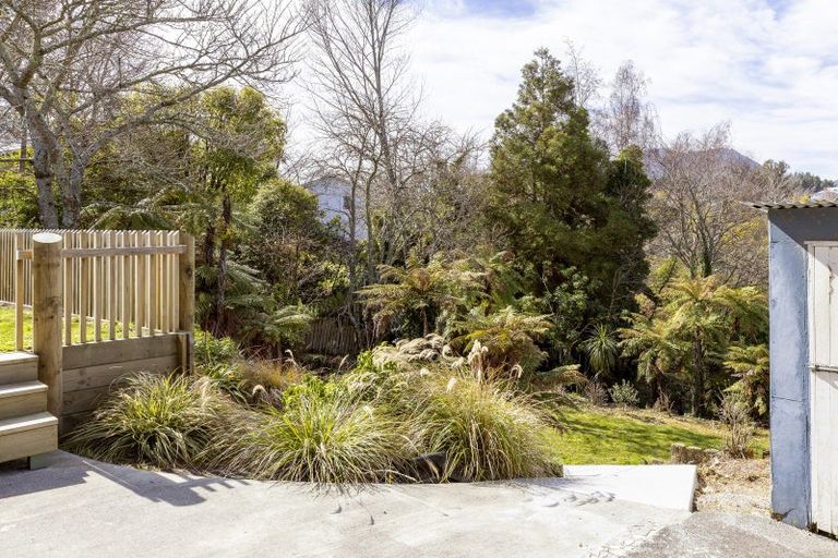 Photo of property in 10 Armstrong Grove, Hilltop, Taupo, 3330