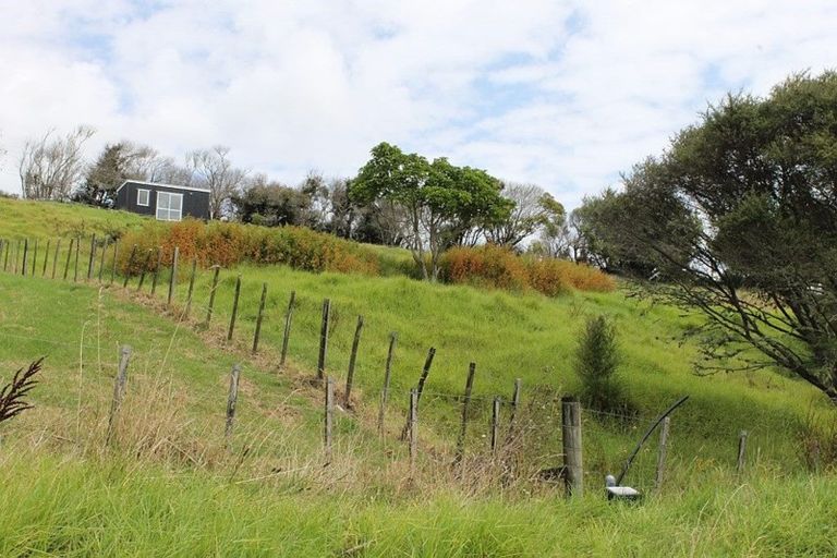 Photo of property in 79 Gorge Road, Maungaturoto, 0520