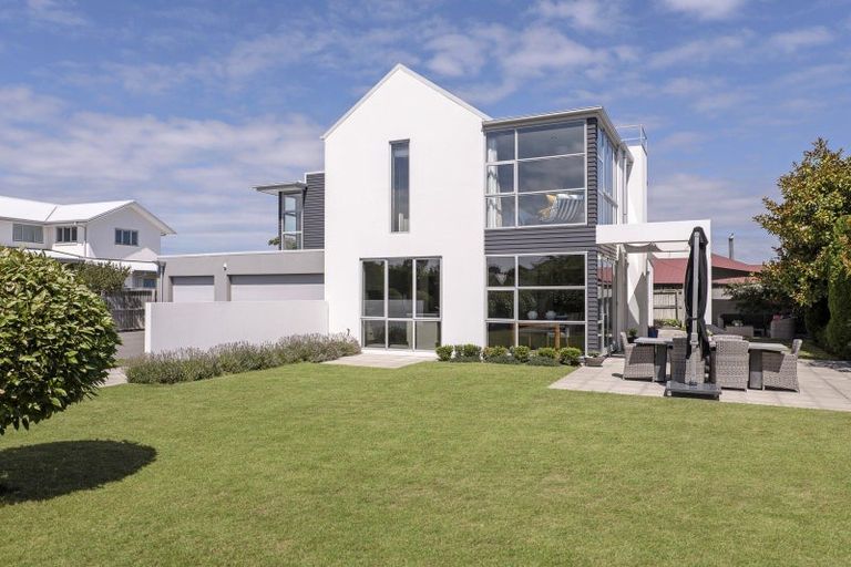 Photo of property in 39 Belgrave Drive, Rangiora, 7400