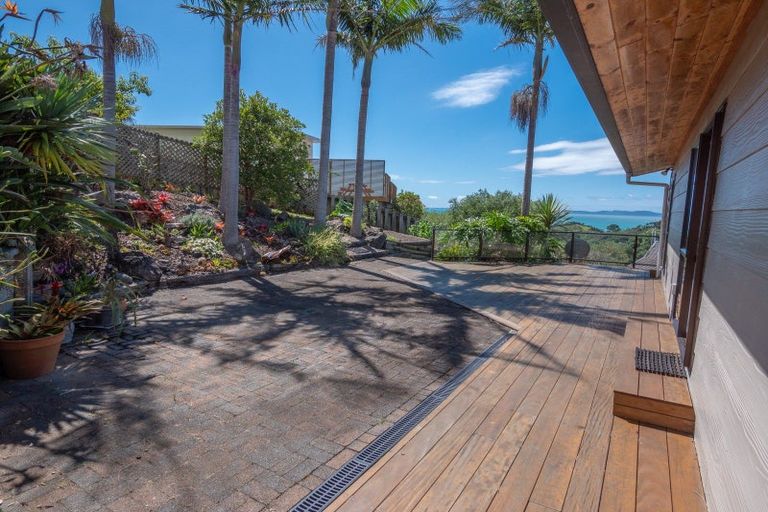 Photo of property in 21 Cable Bay Block Road, Cable Bay, 0420