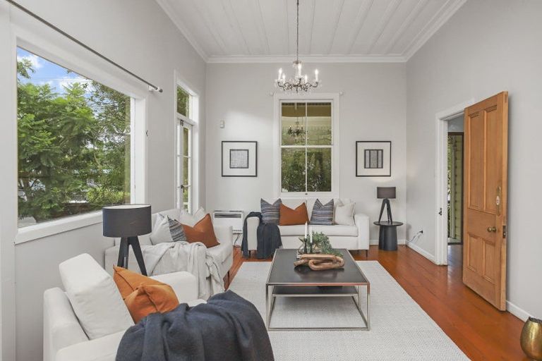 Photo of property in 60 Princes Street, Northcote Point, Auckland, 0627