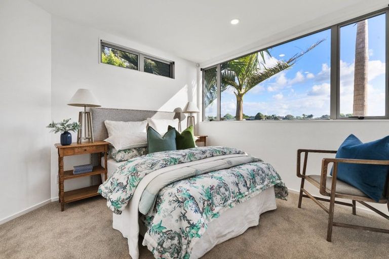 Photo of property in 6b Arkley Avenue, Farm Cove, Auckland, 2012