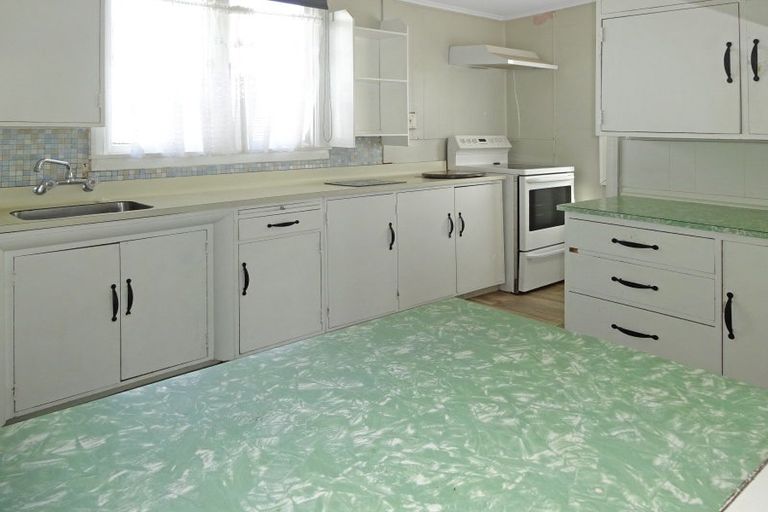 Photo of property in 46 Pratt Avenue, Foxton Beach, Foxton, 4815