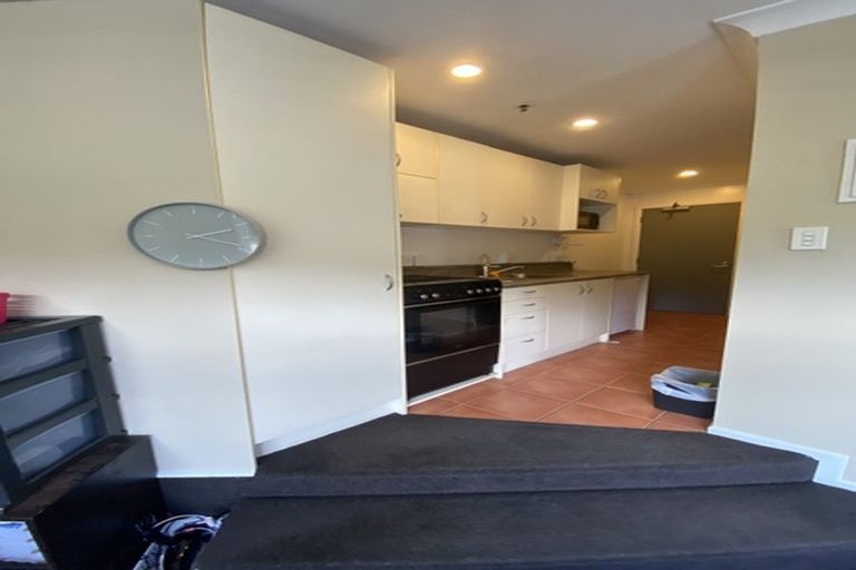 Photo of property in Terrace Garden Apartments, 1c/120 The Terrace, Wellington Central, Wellington, 6011