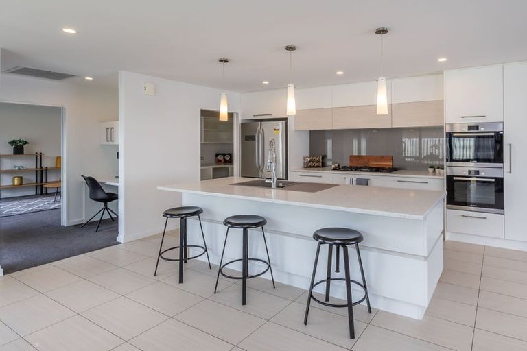 Photo of property in 93 Whincops Road, Halswell, Christchurch, 8025