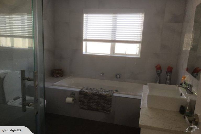 Photo of property in 9 Parkview Drive, Gulf Harbour, Whangaparaoa, 0930