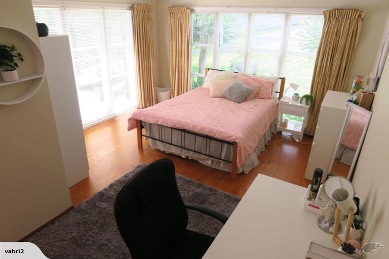 Photo of property in 2/30 Lyttelton Avenue, Forrest Hill, Auckland, 0620