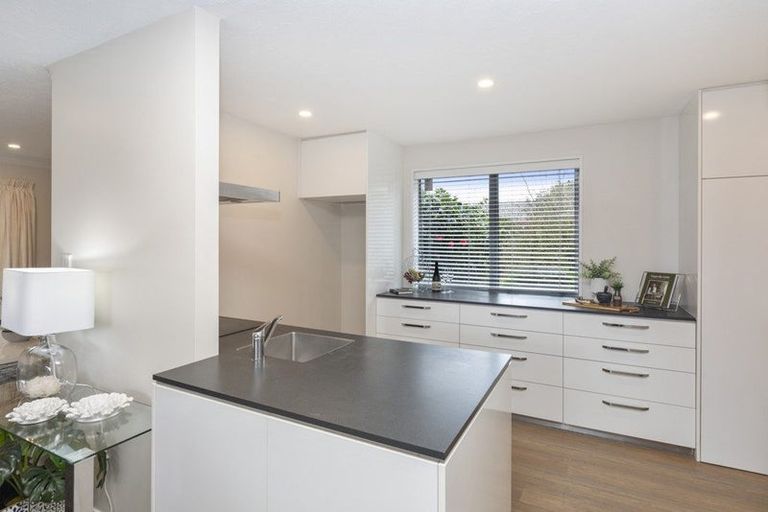 Photo of property in 29 Te Maru Place, Redwood, Christchurch, 8051