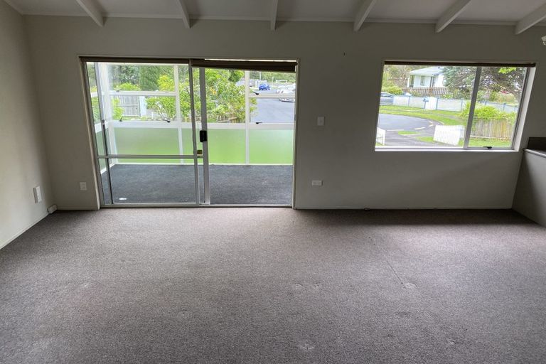 Photo of property in 9 Raupapa Street, Northcote, Auckland, 0627