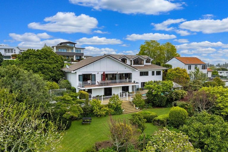 Photo of property in 150 Lake Crescent, Hamilton Lake, Hamilton, 3204