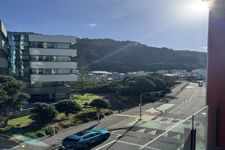 Photo of property in Summit Apartments, 11/184 Molesworth Street, Thorndon, Wellington, 6011
