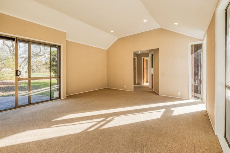 Photo of property in 12 Brookvale Lane, Taupaki, Henderson, 0782