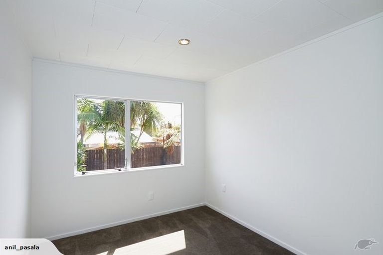 Photo of property in 2/36 Miro Street, New Lynn, Auckland, 0600