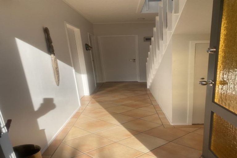 Photo of property in 1/7 Morice Place, Torbay, Auckland, 0630