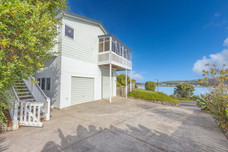 Photo of property in 32 Wainui Road, Raglan, 3225