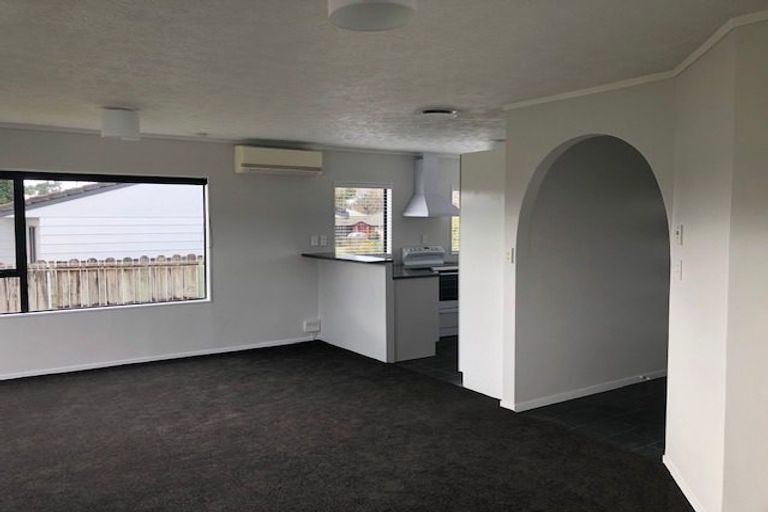 Photo of property in 16 Dixon Road, Fitzroy, Hamilton, 3206