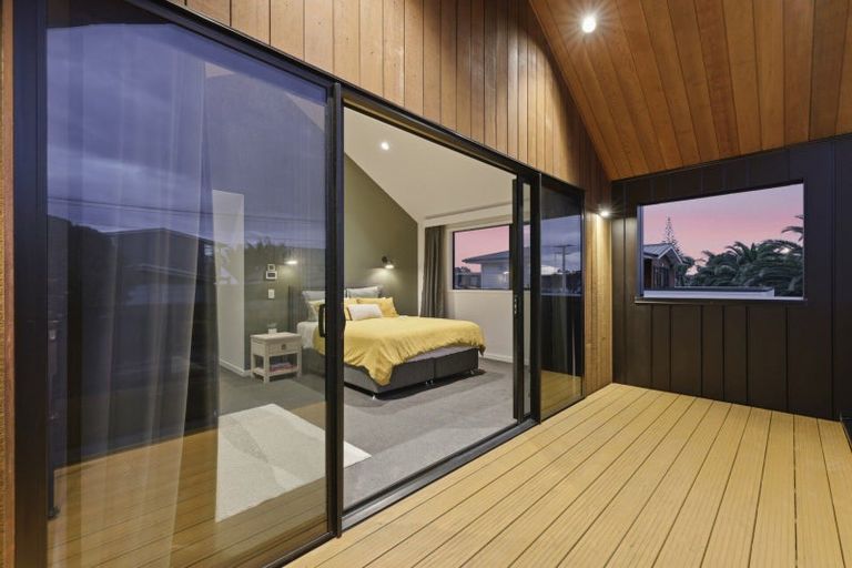 Photo of property in 8 Motiti Road, Papamoa Beach, Papamoa, 3118