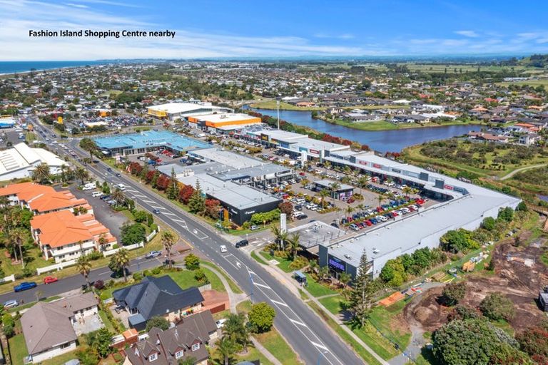 Photo of property in 17 Saint Heliers Place, Papamoa Beach, Papamoa, 3118