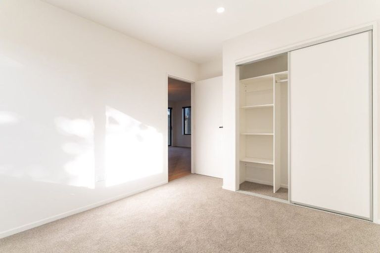 Photo of property in 16 Rangimarie Close, Opaheke, Papakura, 2113