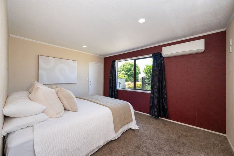 Photo of property in 13 Gilmour Place, Taradale, Napier, 4112