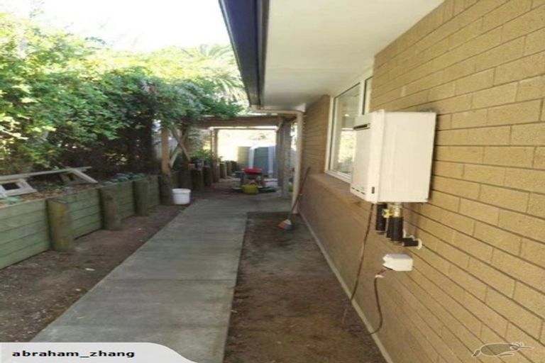 Photo of property in 13 Cooladerry Place, Rosehill, Papakura, 2113