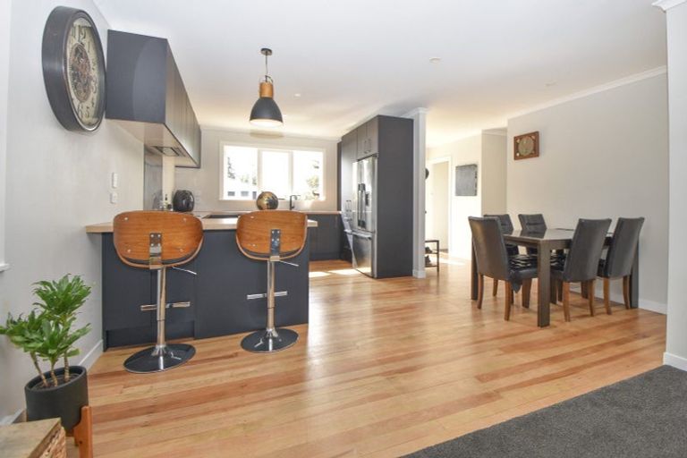 Photo of property in 18 Brooklyn Road, Carterton, 5713