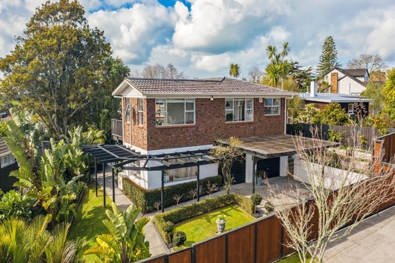 Photo of property in 46 Ripon Crescent, Meadowbank, Auckland, 1072