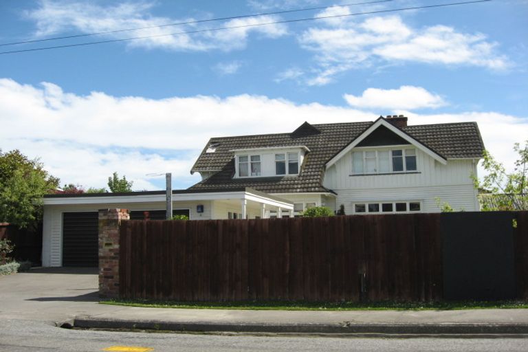 Photo of property in 11 Garden Road, Merivale, Christchurch, 8014