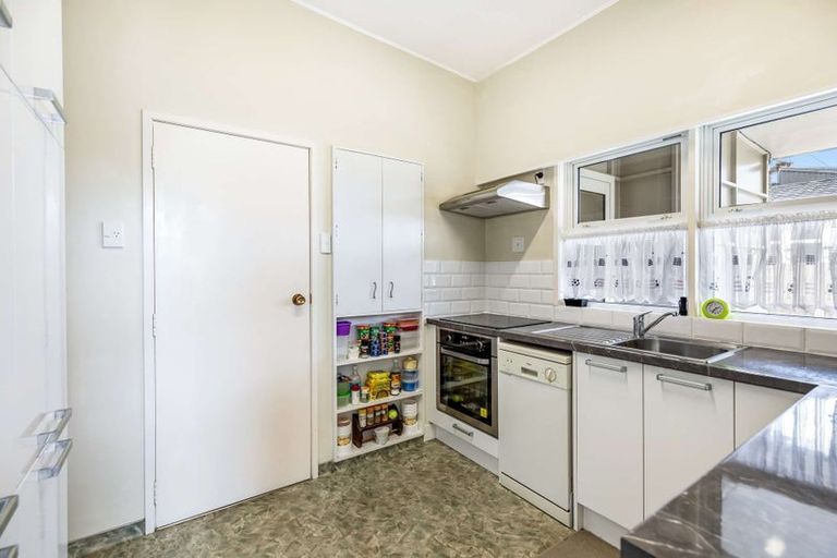 Photo of property in 65 Skerman Street, Marton, 4710